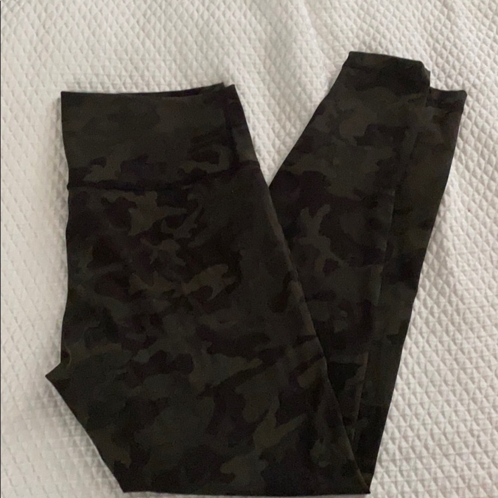 Lululemon Camo tights